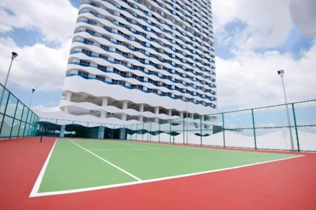 The Wave - Kota Laksamana -- Pool View -- 6 Pax Apartment Malacca Екстериор снимка